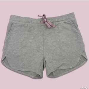 Evystree Jogger shorts in grey- size medium